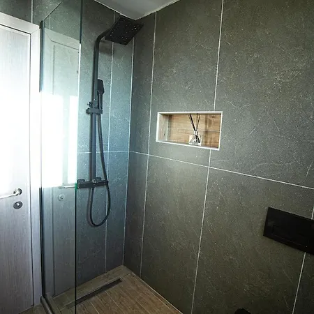 Art De L'eau Apartment